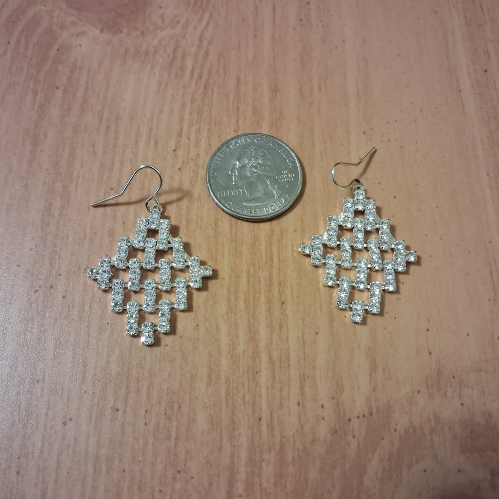 Elegant Chandelier Earrings with White Stones in Silver Tone